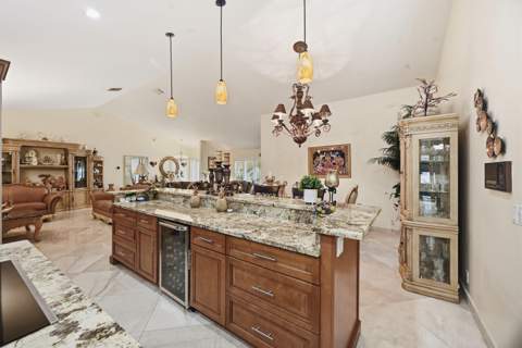 5884 Laurel Green Circle, Boynton Beach FL - photo 16 of 48