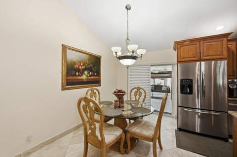 5884 Laurel Green Circle, Boynton Beach FL - photo 19 of 48
