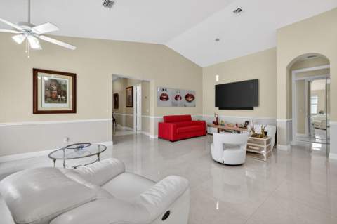 1740 SW Jamesport Drive, Port St. Lucie FL - photo 7 of 28