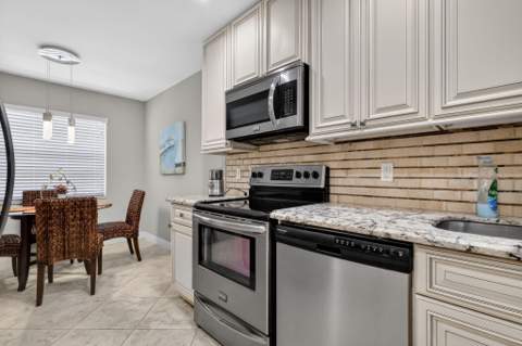 41 Stratford Lane #B, Boynton Beach FL - photo 16 of 68