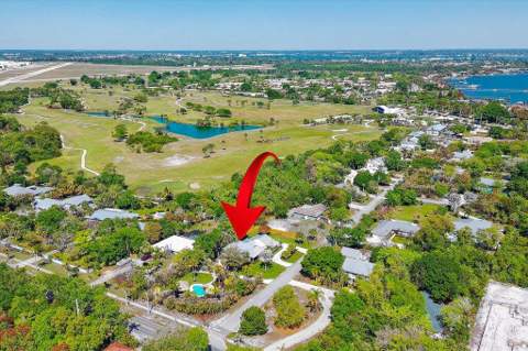 2366 SE Country Club Lane, Stuart FL - photo 11 of 53