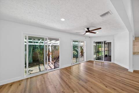 2366 SE Country Club Lane, Stuart FL - photo 17 of 53