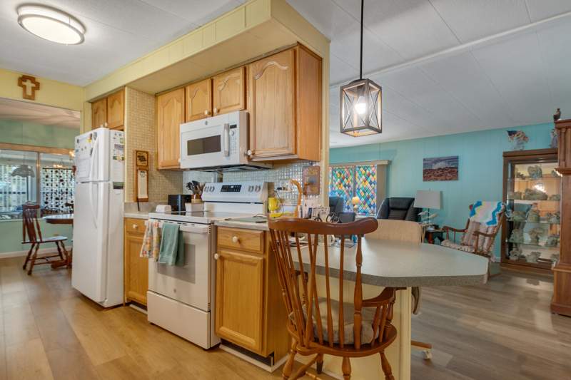 2 bedroom Manufactured Home at 2520 SE Penny Lane, Leisure Village Mobile Hm Pk Unrec Co-Op, Stuart — photo 5