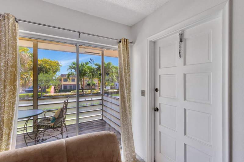 1 bedroom Condominium at 52 Plymouth F, Plymouth Condos A To F, West Palm Beach — photo 4