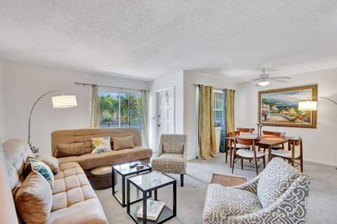 52 Plymouth F, West Palm Beach FL - photo 8 of 37