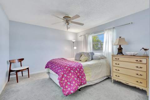 52 Plymouth F, West Palm Beach FL - photo 17 of 37