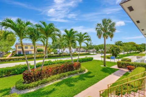 52 Plymouth F, West Palm Beach FL - photo 18 of 37
