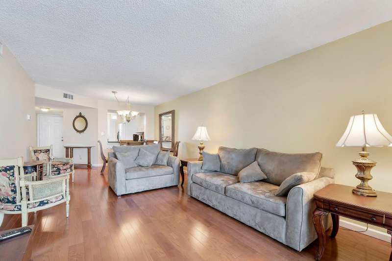 2 bedroom Condominium at 116 Lake Emerald Drive #403, Lake Emerald Condominium No Six, Oakland Park — photo 1