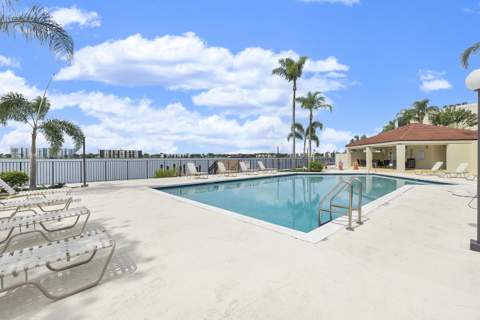 116 Lake Emerald Drive #403, Oakland Park FL - photo 23 of 27