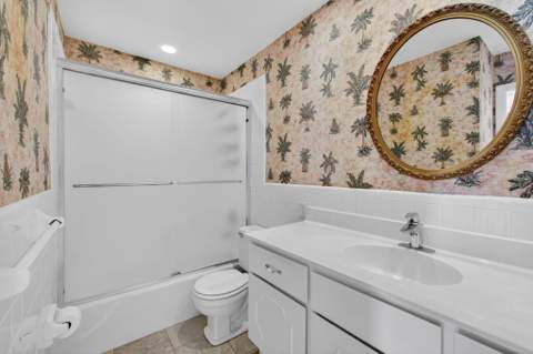 478 Tequesta Drive #205, Tequesta FL - photo 13 of 50