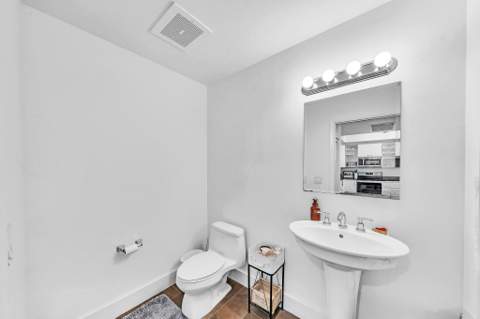 1945 S Ocean Drive #1803, Hallandale Beach FL - photo 8 of 45