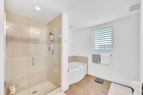 1945 S Ocean Drive #1803, Hallandale Beach FL - photo 19 of 45