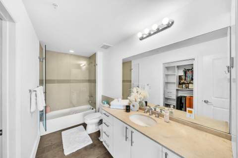 1945 S Ocean Drive #1803, Hallandale Beach FL - photo 23 of 45