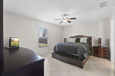 861 SE Cavern Avenue, Port St. Lucie FL - photo 12 of 25
