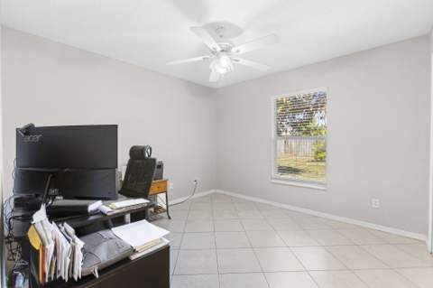 861 SE Cavern Avenue, Port St. Lucie FL - photo 17 of 25