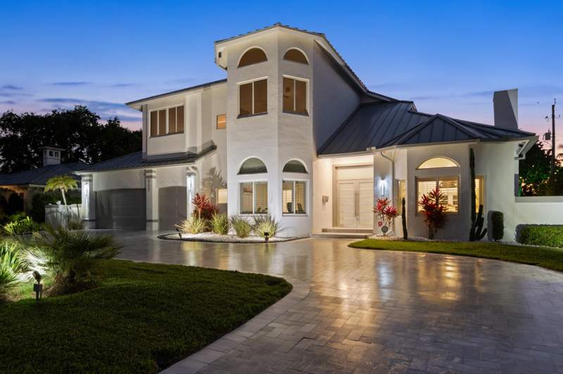 4 bedroom Single Family Residence at 607 Intracoastal Drive, Sunrise Intracoastal, Fort Lauderdale — photo 3