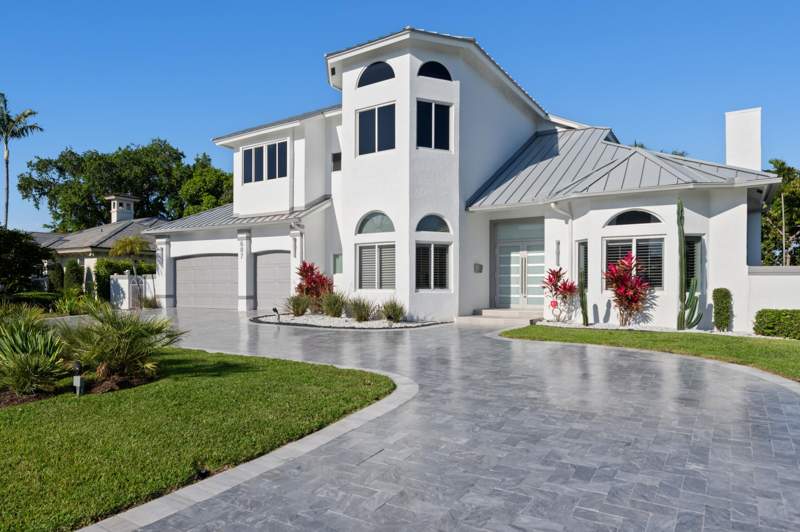 4 bedroom Single Family Residence at 607 Intracoastal Drive, Sunrise Intracoastal, Fort Lauderdale — photo 2