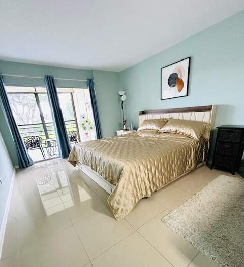 23370 Carolwood Lane, Boca Raton FL - photo 10 of 16
