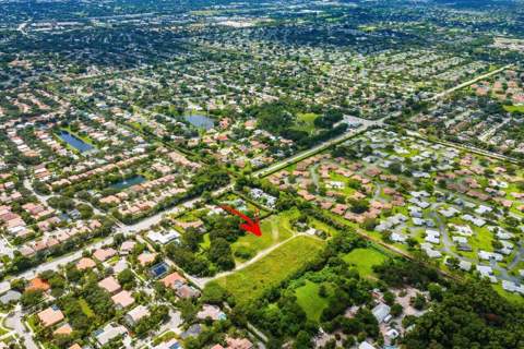 1225 Aryana Way, Delray Beach FL - photo 13 of 15