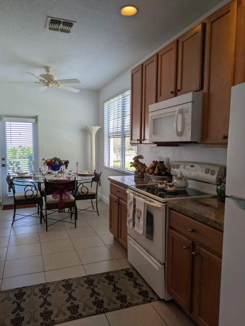 2157 SE Jamieson Drive, Port St. Lucie FL - photo 6 of 28