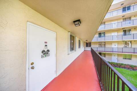 3249 Riverside #D-202, Coral Springs FL - photo 11 of 17
