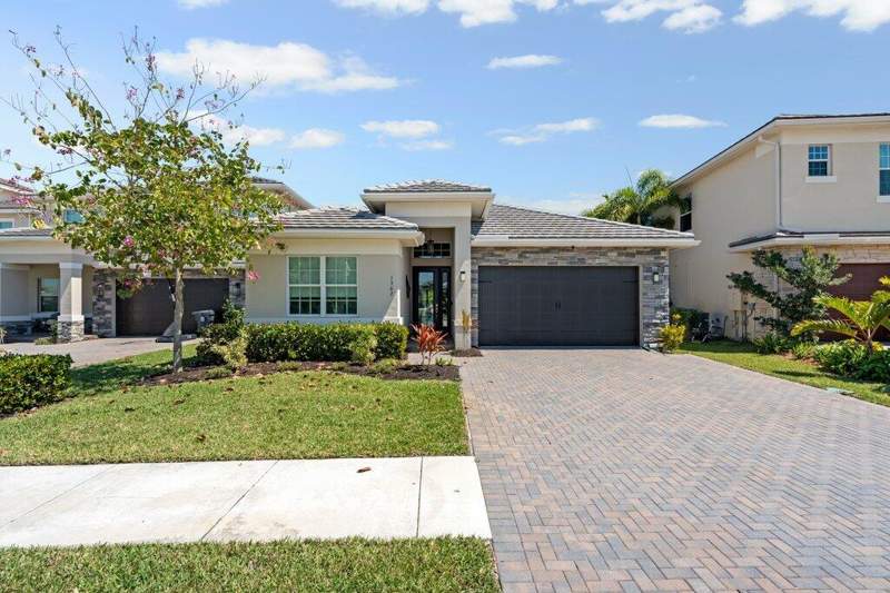 4 bedroom Single Family Residence at 1362 Harvester Crossing, Arden Pud Pod G South, Loxahatchee — photo 2