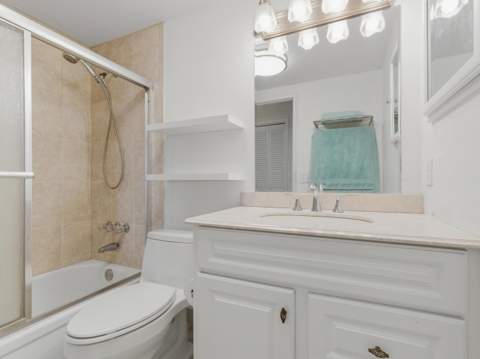480 Horizons #208, Boynton Beach FL - photo 17 of 41