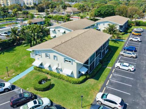 480 Horizons #208, Boynton Beach FL - photo 22 of 41