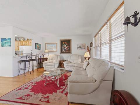 480 Horizons #208, Boynton Beach FL - photo 6 of 41