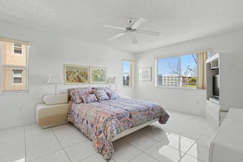 7552 Trent Drive #301, Tamarac FL - photo 22 of 35
