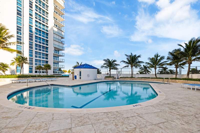 2 bedroom Condominium at 1360 S Ocean Boulevard #403, Renaissance Of Pompano Beach, Pompano Beach — photo 5