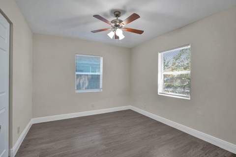 131 NE 51st Street, Oakland Park FL - photo 12 of 22