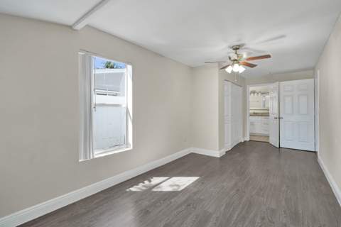 131 NE 51st Street, Oakland Park FL - photo 13 of 22