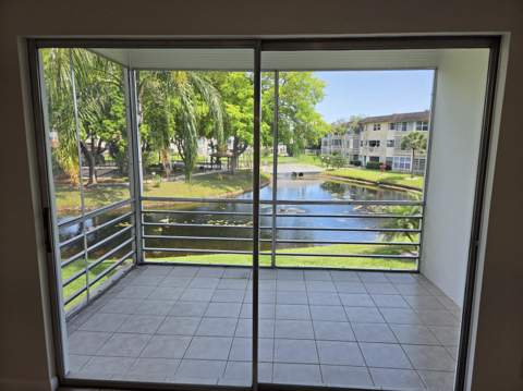 3400 NW 48th Avenue #512, Lauderdale Lakes FL - photo 8 of 31