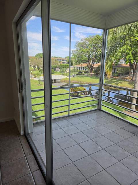 3400 NW 48th Avenue #512, Lauderdale Lakes FL - photo 10 of 31