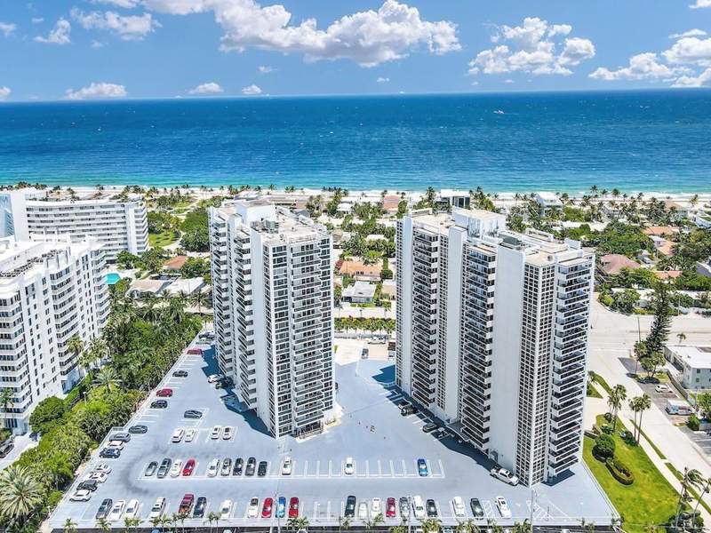 1 bedroom Condominium at 2701 N Ocean Boulevard #2f, Embassy Tower Inc Condo, Fort Lauderdale — photo 2