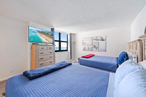 5420 N Ocean Drive #Ph2, Riviera Beach FL - photo 19 of 34