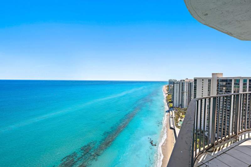 2 bedroom Condominium at 5420 N Ocean Drive #Ph2, Connemara Condo, Riviera Beach — photo 2