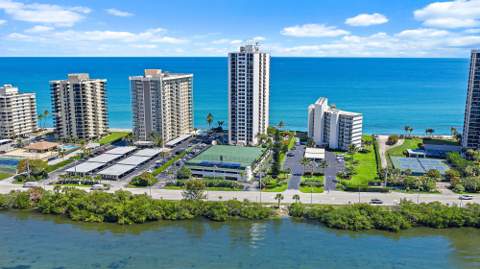 5420 N Ocean Drive #Ph2, Riviera Beach FL - photo 24 of 34