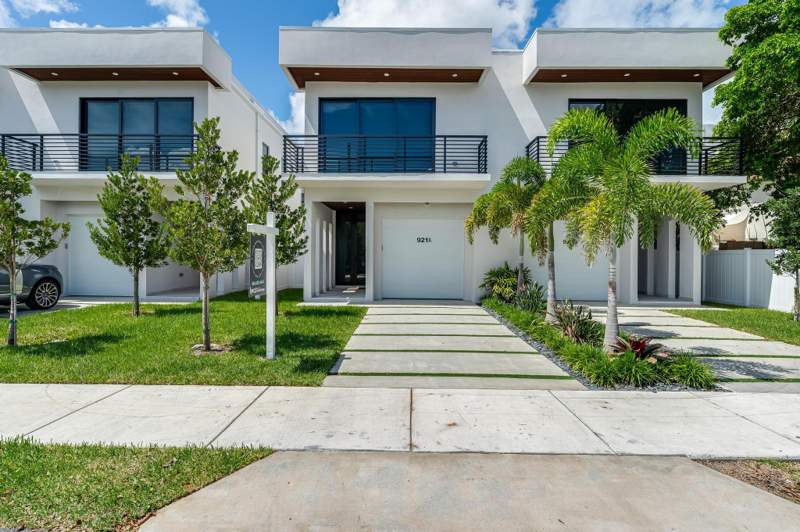 3 bedroom Townhouse at 919 NE 17th Terrace #A, Victoria Park, Fort Lauderdale — photo 2