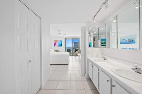 1010 S Ocean Boulevard #1502, Pompano Beach FL - photo 11 of 26