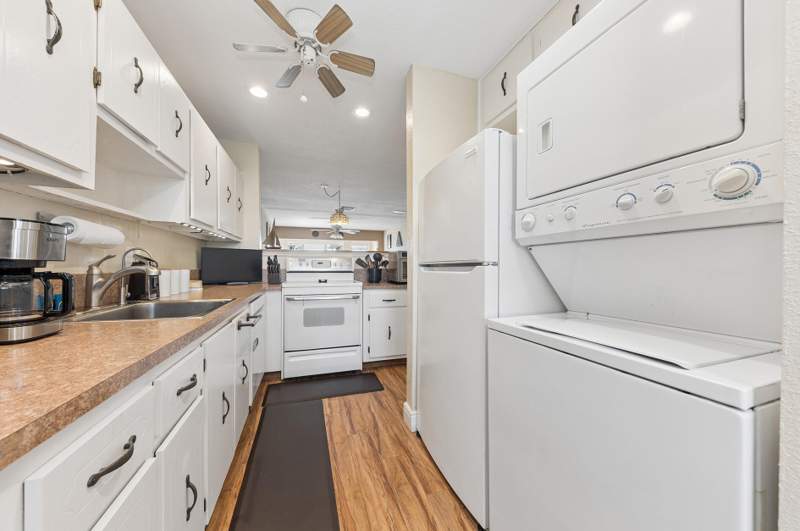 2 bedroom Condominium at 1060 Citrus Way #204, Pines Of Delray Condo, Delray Beach — photo 4