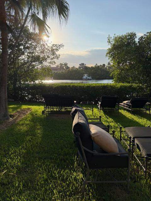 3605 S Ocean Boulevard, South Palm Beach FL - photo 8 of 40