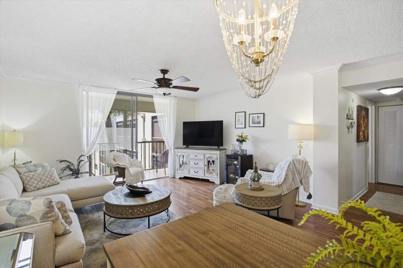 2 bedroom Condominium at 5370 Las Verdes Circle #303, Cypress Condo, Delray Beach — photo 5
