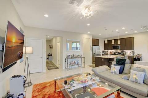 1105 Banyan Drive, Hollywood FL - photo 10 of 40