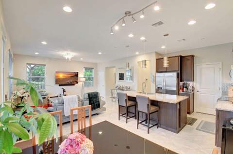1105 Banyan Drive, Hollywood FL - photo 16 of 40