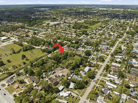 5133 Pine Grove Drive, West Palm Beach FL - photo 7 of 27