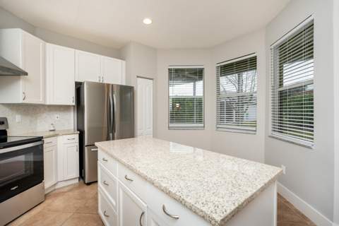 9692 SW Lindale Trace Boulevard, Port St. Lucie FL - photo 7 of 36