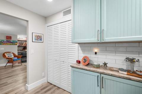 3412 NE Causeway Boulevard #102, Jensen Beach FL - photo 8 of 28