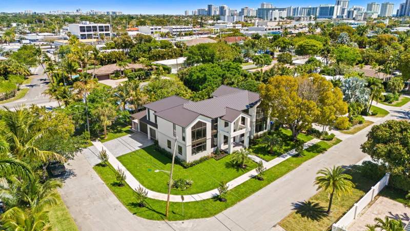 5 bedroom Single Family Residence at 2625 NE 29th Court, Coral Ridge Galt Add No 1, Fort Lauderdale — photo 3